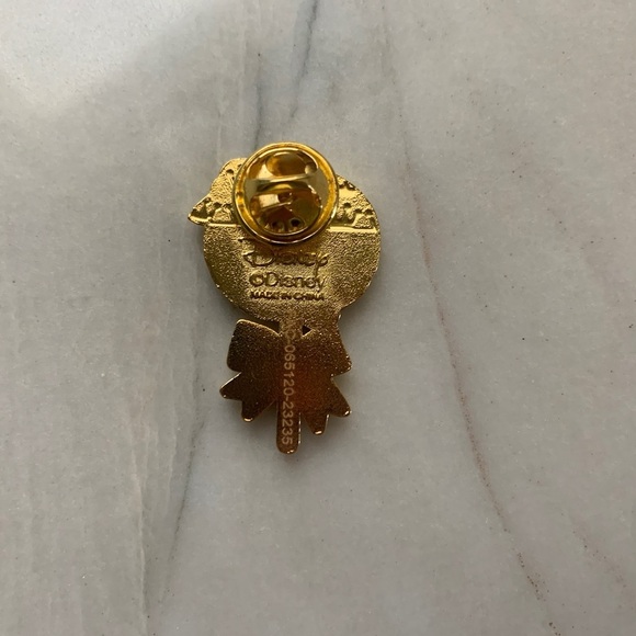 1753 Disney + Loungefly Princess Lollipop Mystery Pin Moana - Picture 2 of 3